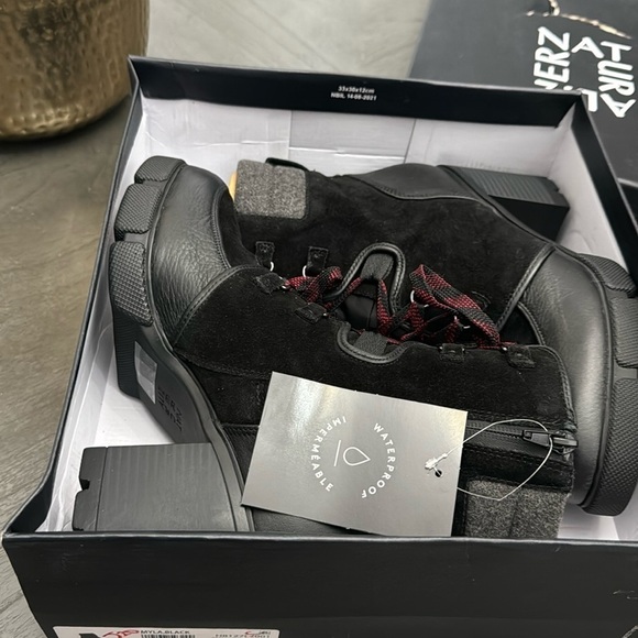 NATURALIZER Myla Womens Leather Cold Weather Combat Boots - Picture 2 of 8